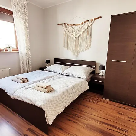Apartman Frog - 2 Bedrooms And Living *