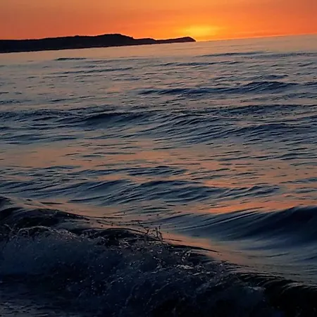 Frog - 2 Bedrooms And Living Świnoujście